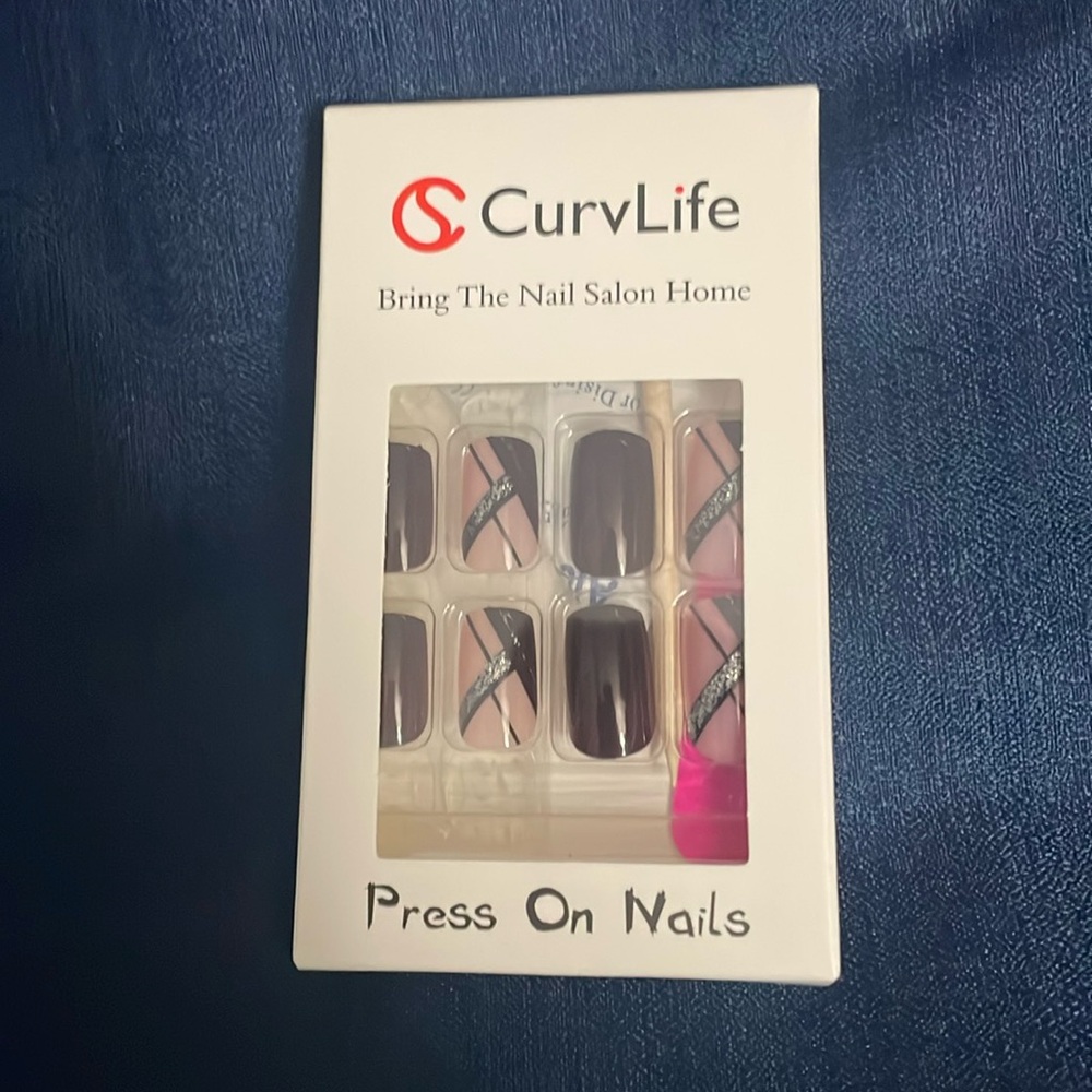 Curvlife nails